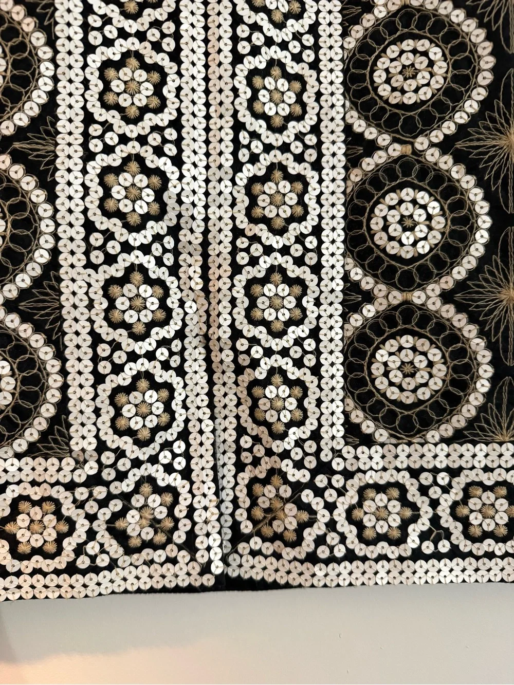 Tory Burch Embellished Black White Sequin Embroidered A-Line Skirt size 6